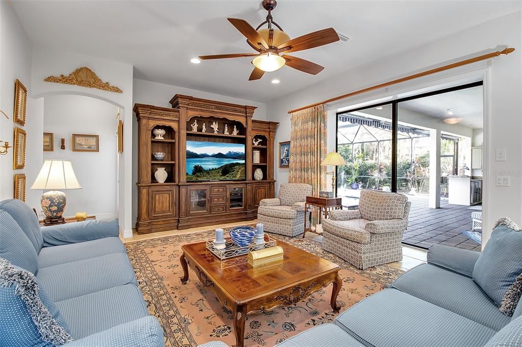 For Sale: $985,000 (3 beds, 3 baths, 2767 Square Feet)