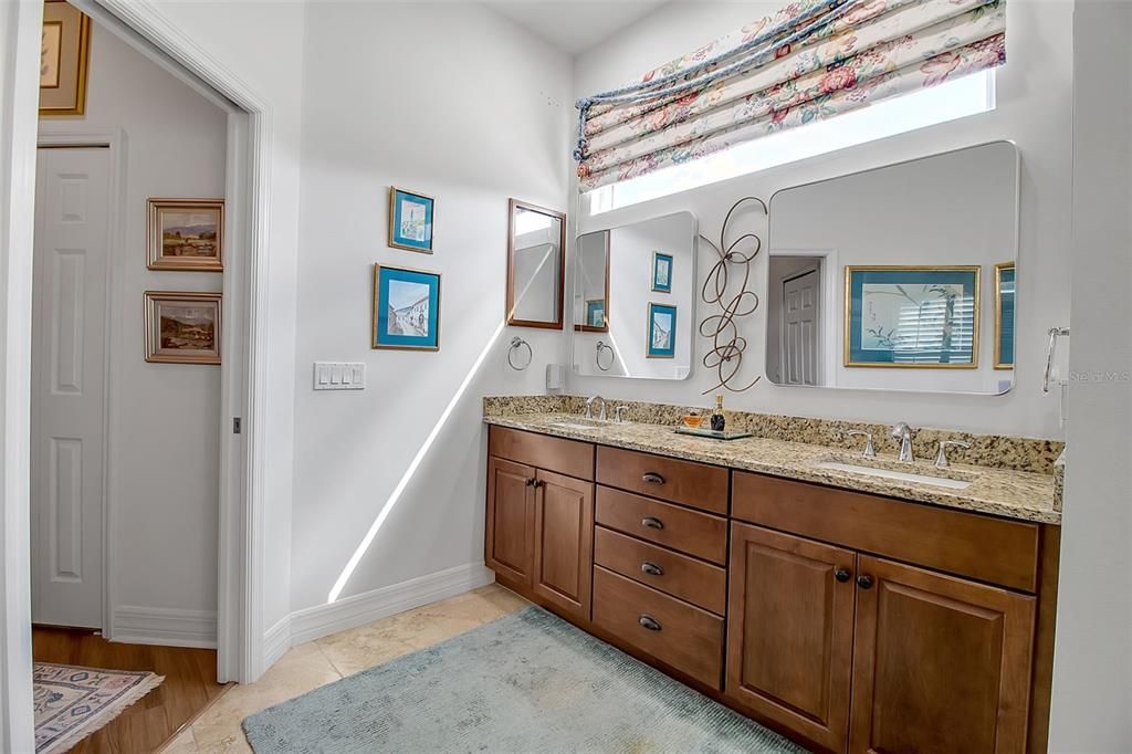 For Sale: $985,000 (3 beds, 3 baths, 2767 Square Feet)