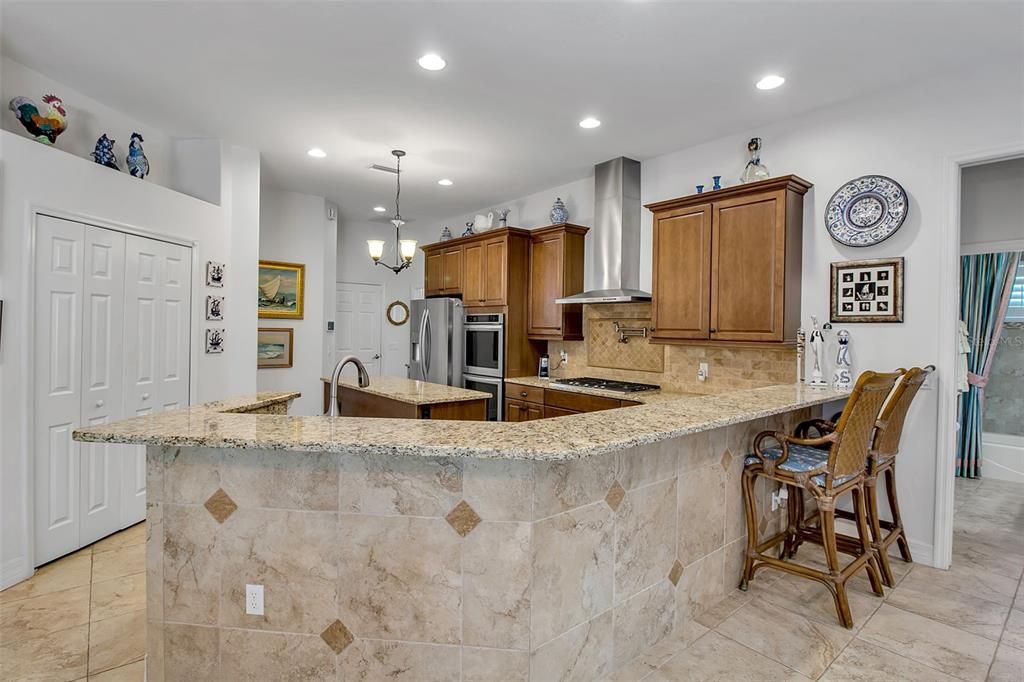 For Sale: $985,000 (3 beds, 3 baths, 2767 Square Feet)