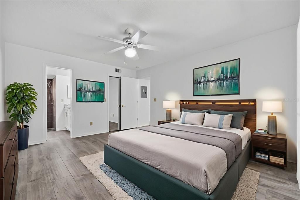 На продажу: $230,000 (3 спален, 2 ванн, 1350 Квадратных фут)