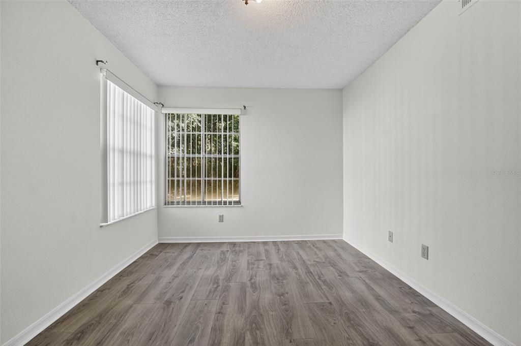 На продажу: $230,000 (3 спален, 2 ванн, 1350 Квадратных фут)