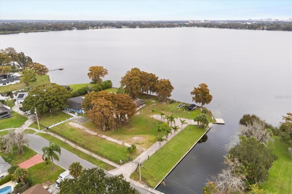 En Venta: $650,000 (4 camas, 2 baños, 2126 Pies cuadrados)