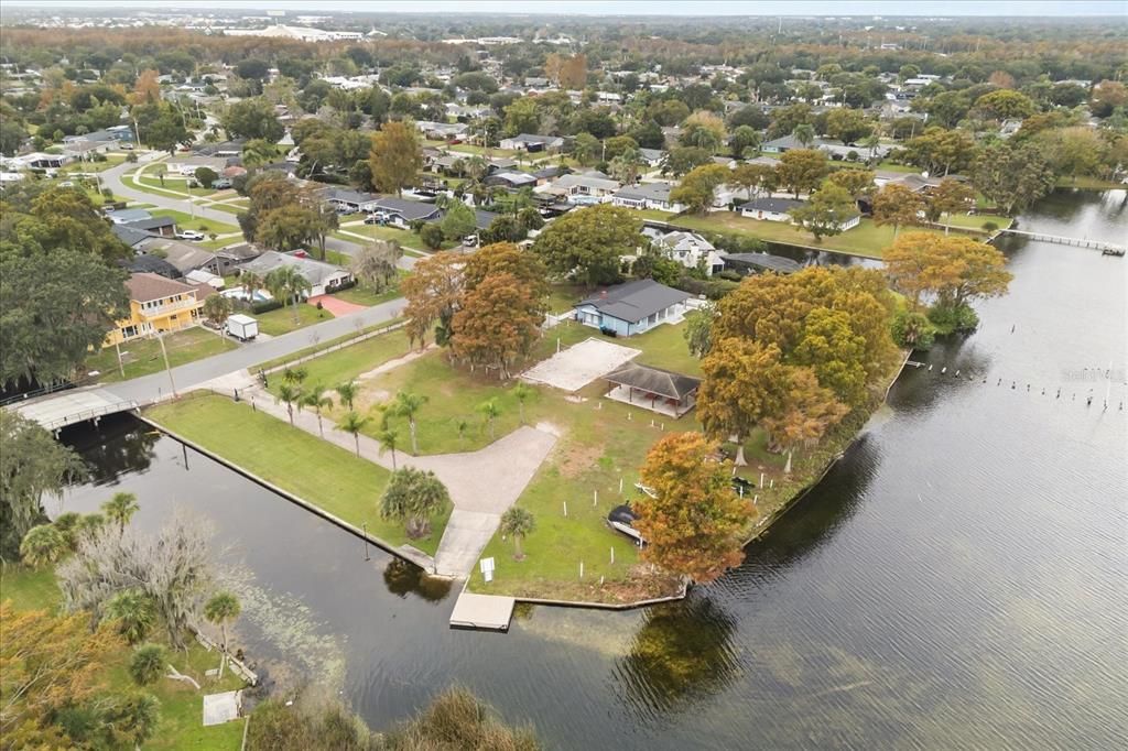 En Venta: $650,000 (4 camas, 2 baños, 2126 Pies cuadrados)