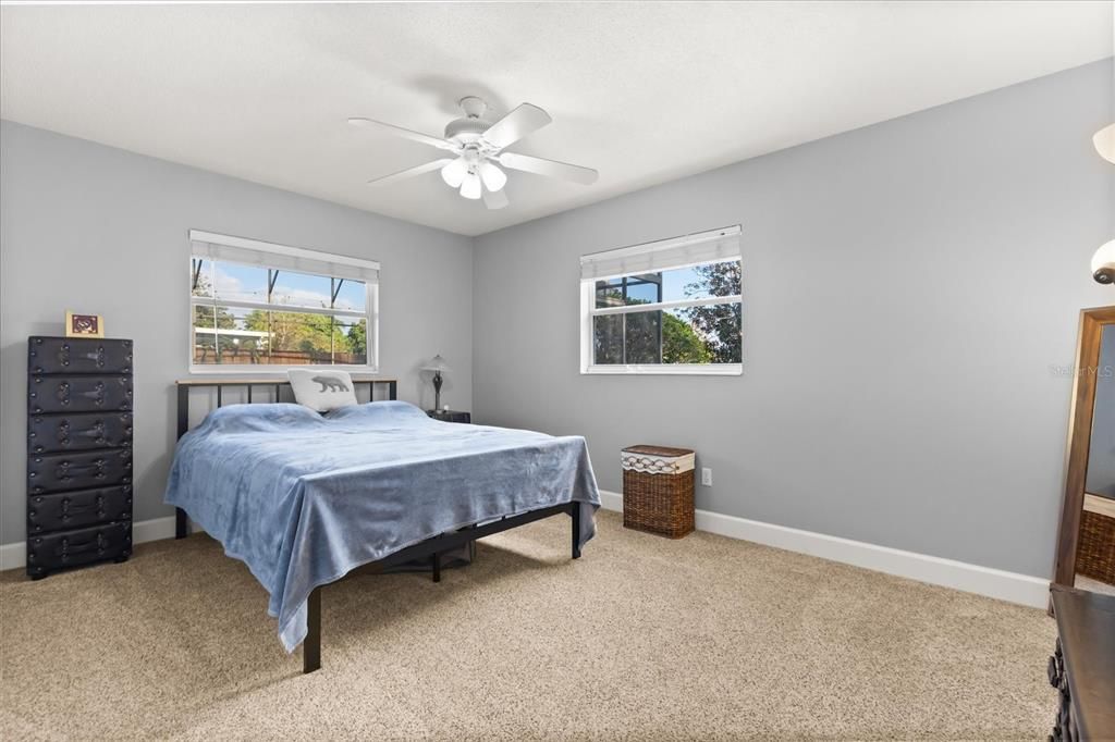 En Venta: $650,000 (4 camas, 2 baños, 2126 Pies cuadrados)