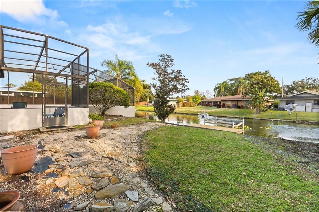 En Venta: $650,000 (4 camas, 2 baños, 2126 Pies cuadrados)