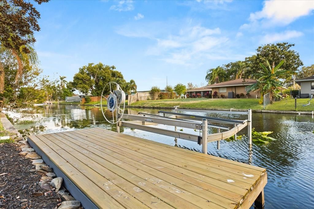 En Venta: $650,000 (4 camas, 2 baños, 2126 Pies cuadrados)