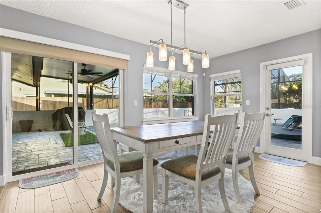 En Venta: $650,000 (4 camas, 2 baños, 2126 Pies cuadrados)