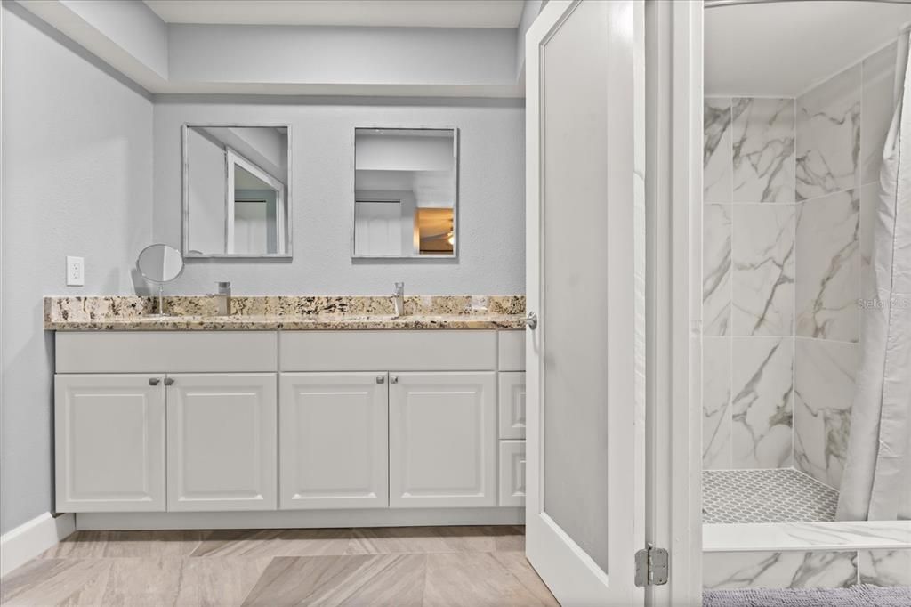 En Venta: $650,000 (4 camas, 2 baños, 2126 Pies cuadrados)