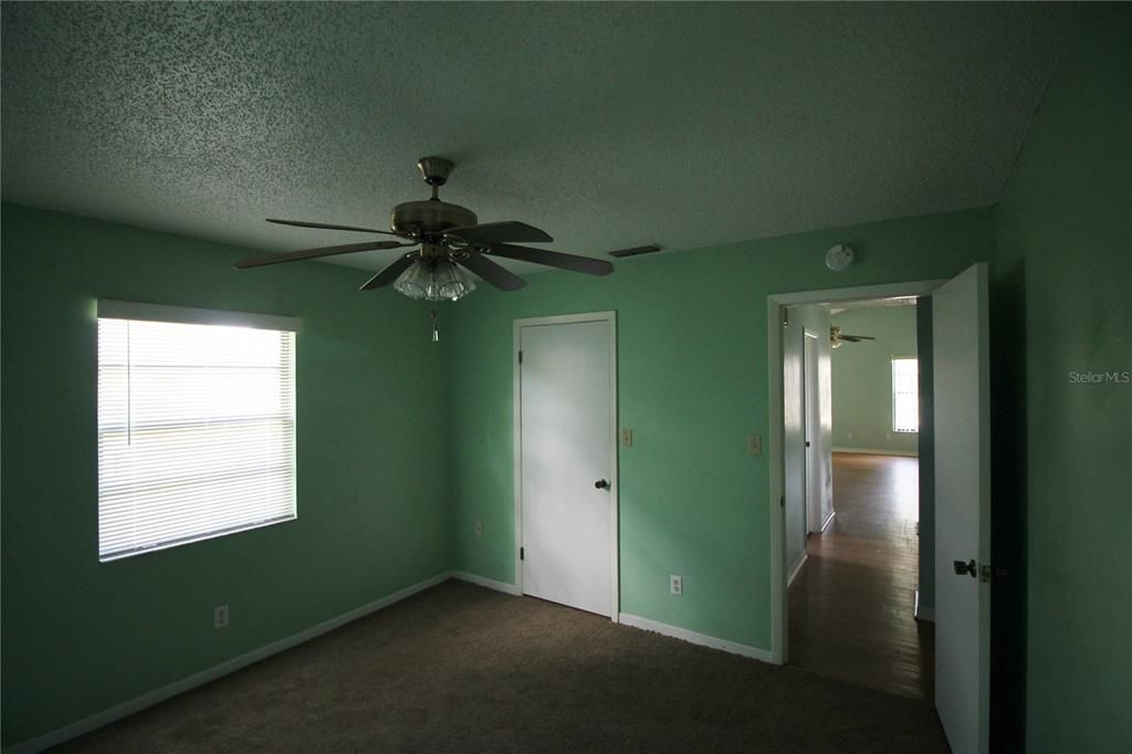 For Rent: $1,500 (2 beds, 1 baths, 1053 Square Feet)