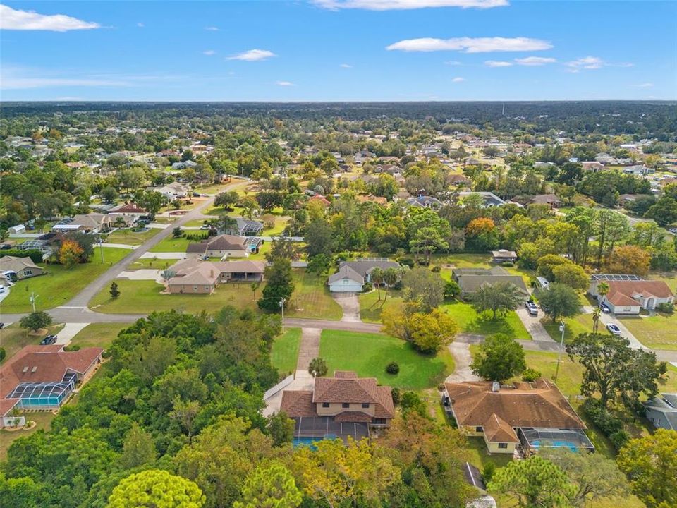 На продажу: $449,900 (4 спален, 2 ванн, 2356 Квадратных фут)