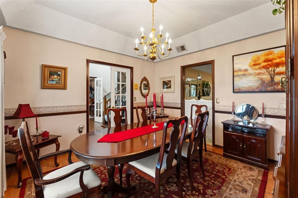 На продажу: $449,900 (4 спален, 2 ванн, 2356 Квадратных фут)