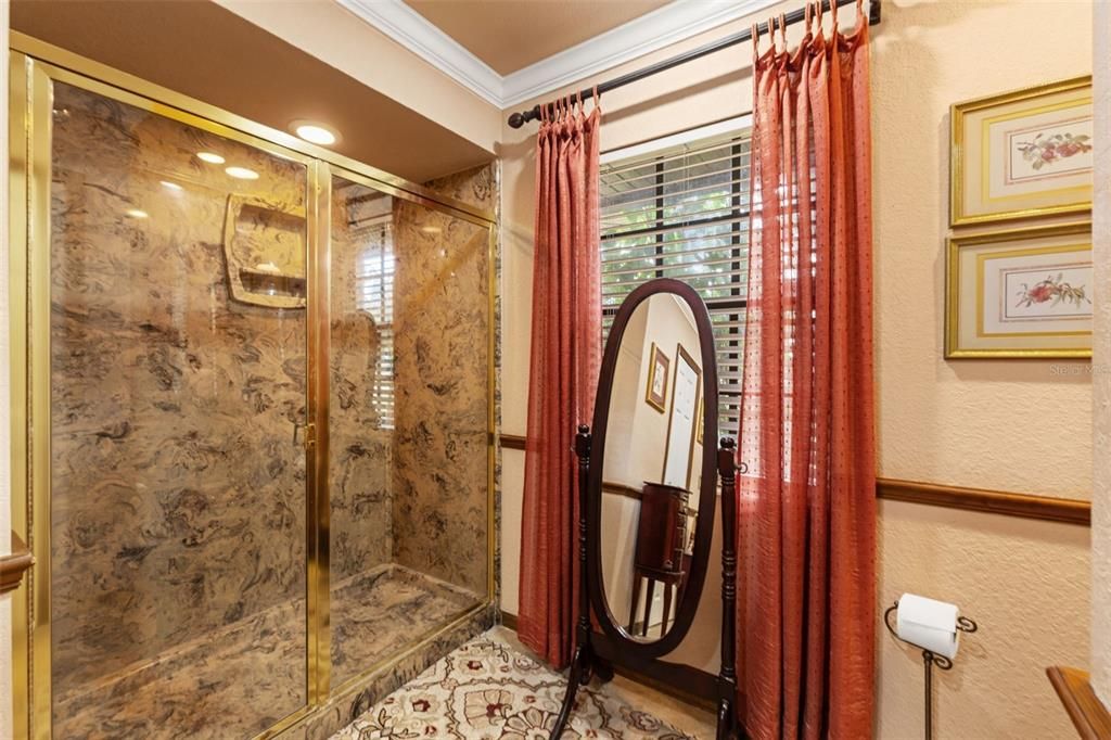 На продажу: $449,900 (4 спален, 2 ванн, 2356 Квадратных фут)