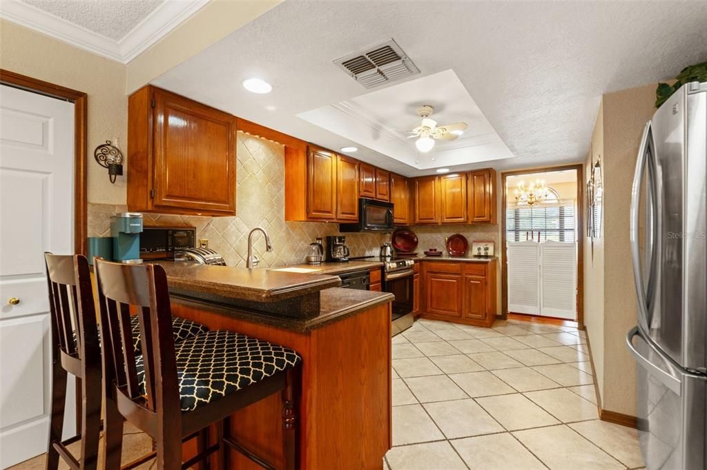 На продажу: $449,900 (4 спален, 2 ванн, 2356 Квадратных фут)