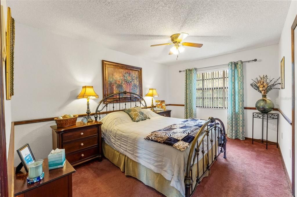 На продажу: $449,900 (4 спален, 2 ванн, 2356 Квадратных фут)