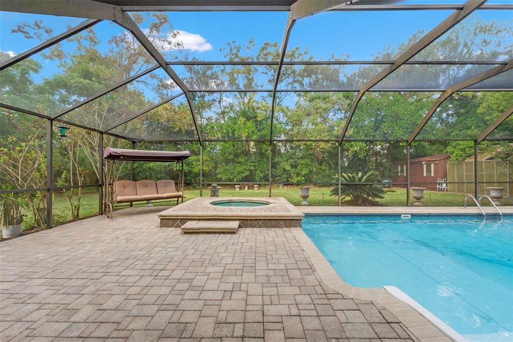 На продажу: $449,900 (4 спален, 2 ванн, 2356 Квадратных фут)