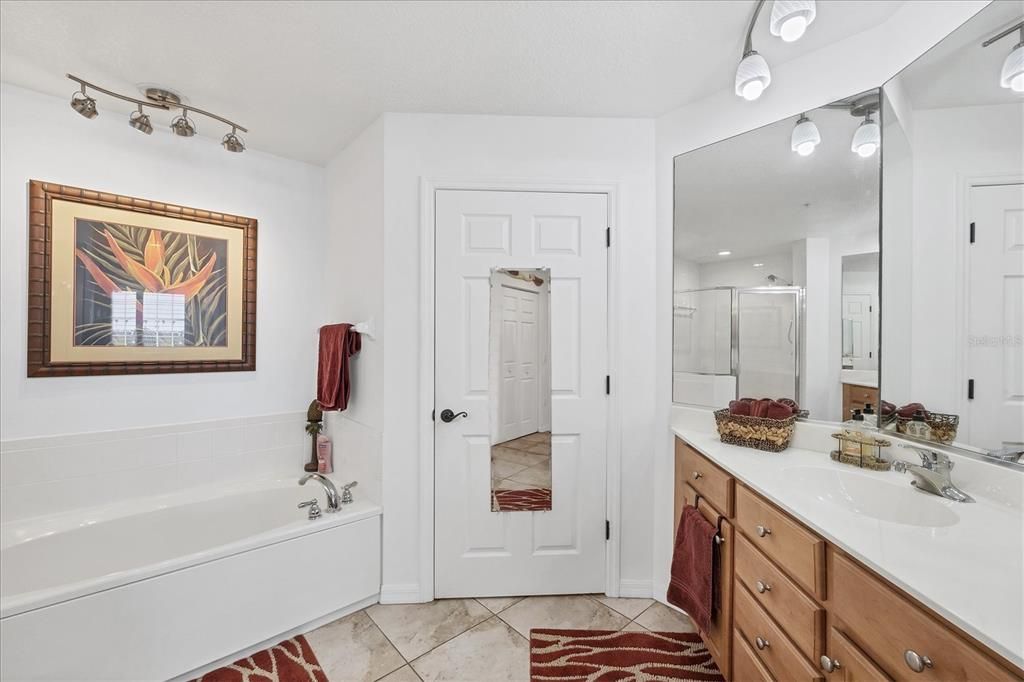 For Sale: $595,000 (3 beds, 2 baths, 1701 Square Feet)