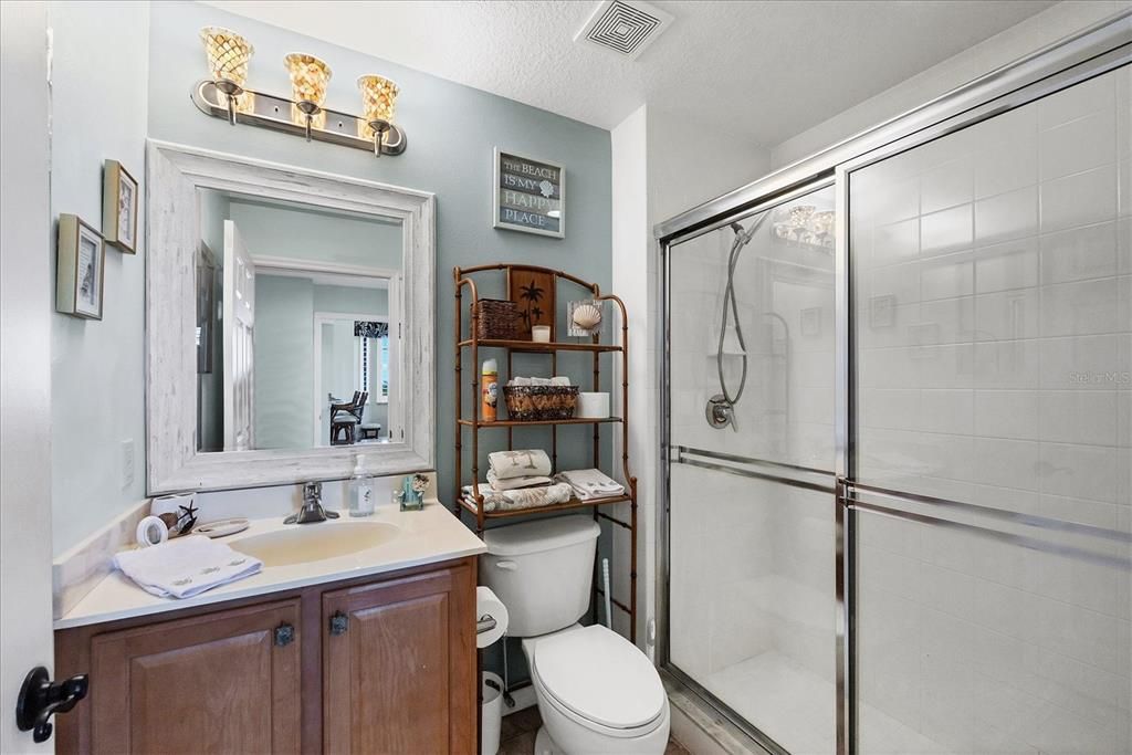 For Sale: $595,000 (3 beds, 2 baths, 1701 Square Feet)