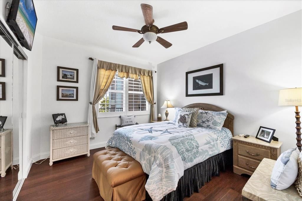 For Sale: $595,000 (3 beds, 2 baths, 1701 Square Feet)