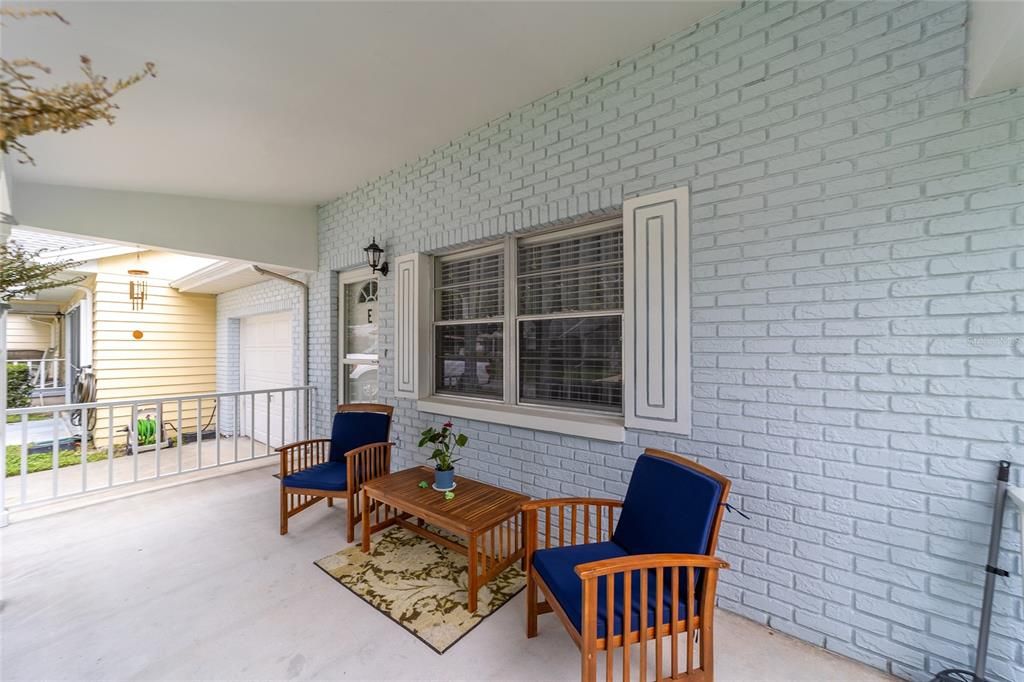 For Sale: $160,000 (2 beds, 2 baths, 1140 Square Feet)