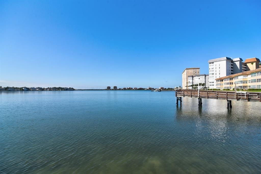 Active With Contract: $1,670 (1 beds, 1 baths, 745 Square Feet)