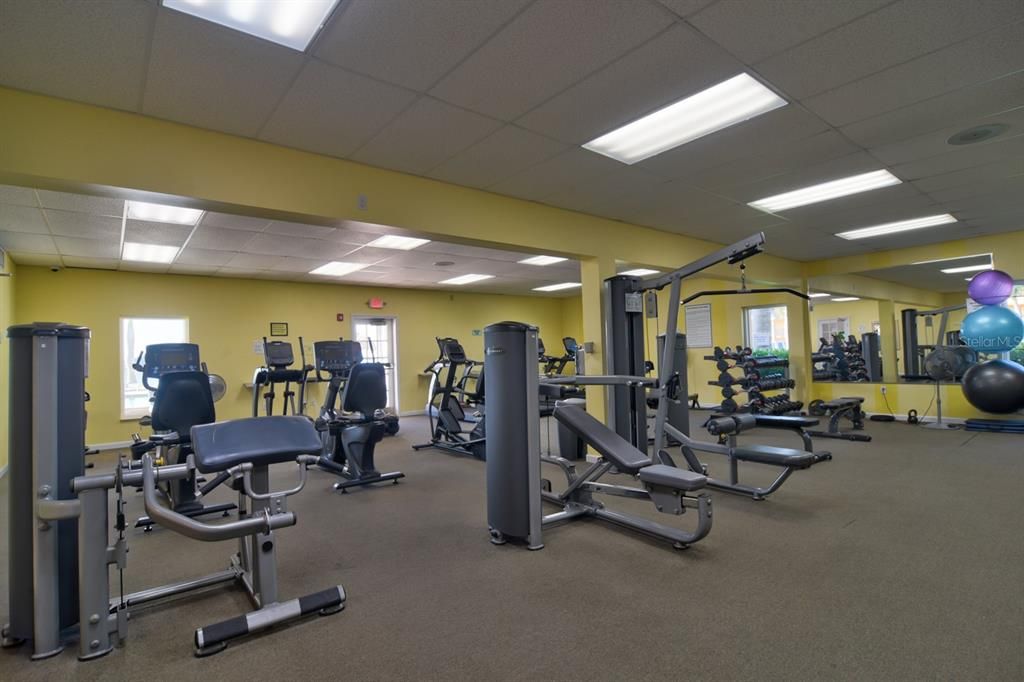 Active With Contract: $1,670 (1 beds, 1 baths, 745 Square Feet)