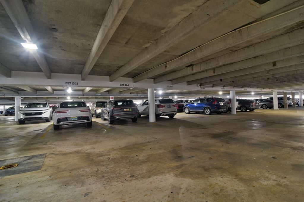 Active With Contract: $1,670 (1 beds, 1 baths, 745 Square Feet)