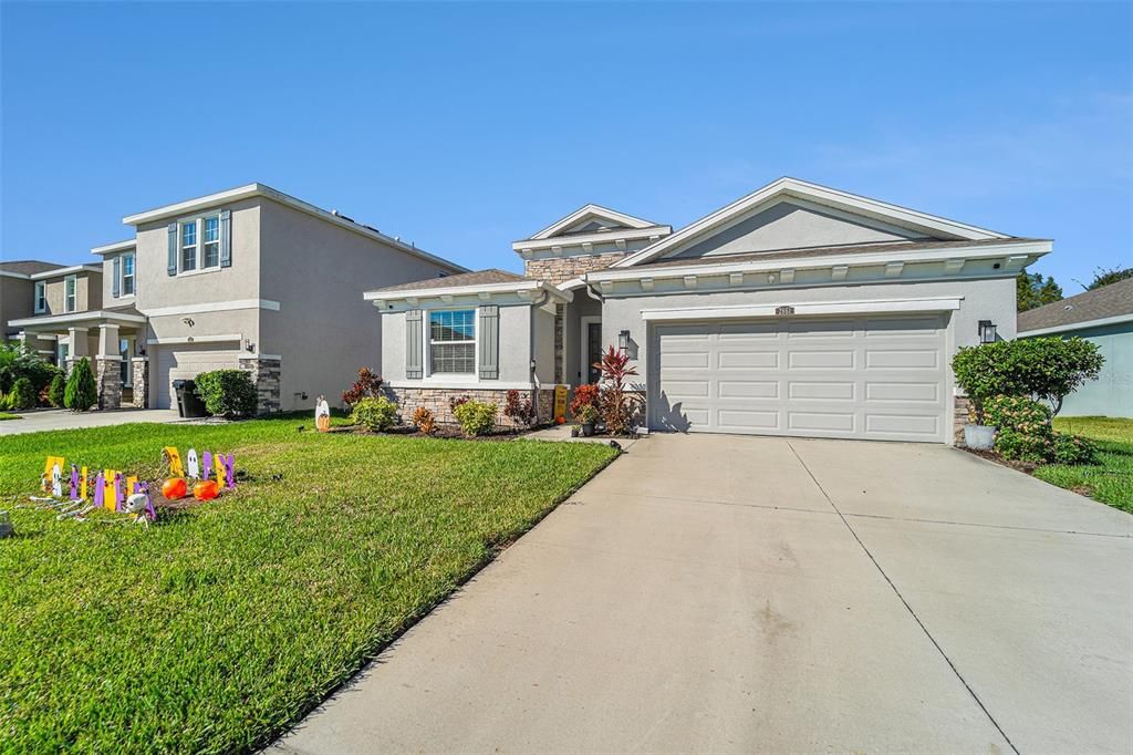 For Sale: $529,000 (4 beds, 2 baths, 2041 Square Feet)