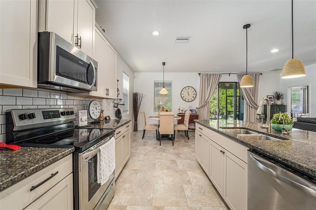 For Sale: $529,000 (4 beds, 2 baths, 2041 Square Feet)