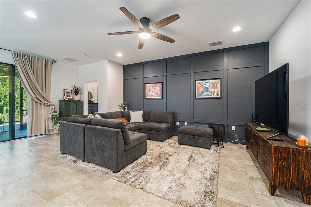 For Sale: $529,000 (4 beds, 2 baths, 2041 Square Feet)