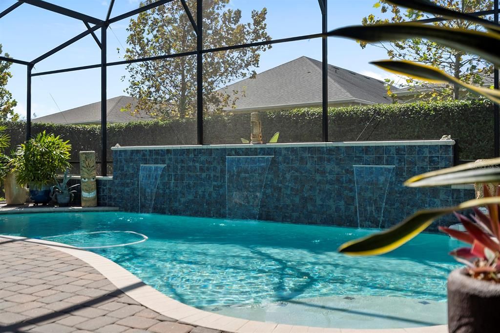 待售: $560,000 (3 贝兹, 2 浴室, 2208 平方英尺)