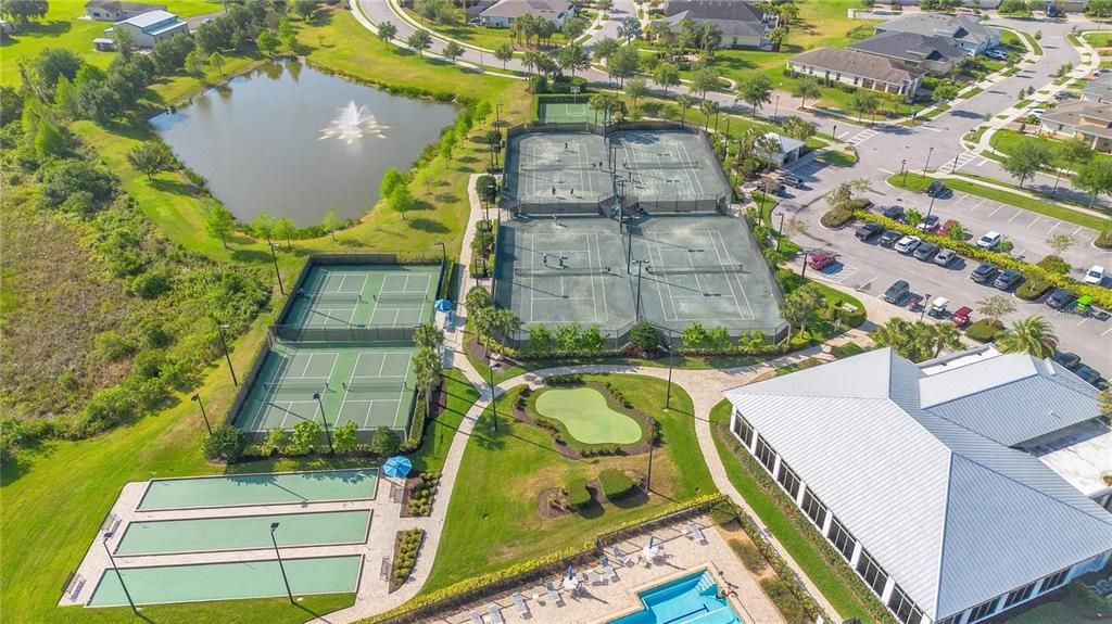 待售: $560,000 (3 贝兹, 2 浴室, 2208 平方英尺)