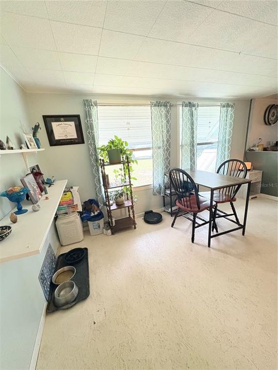 For Sale: $87,000 (2 beds, 1 baths, 1107 Square Feet)