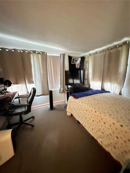 For Sale: $87,000 (2 beds, 1 baths, 1107 Square Feet)