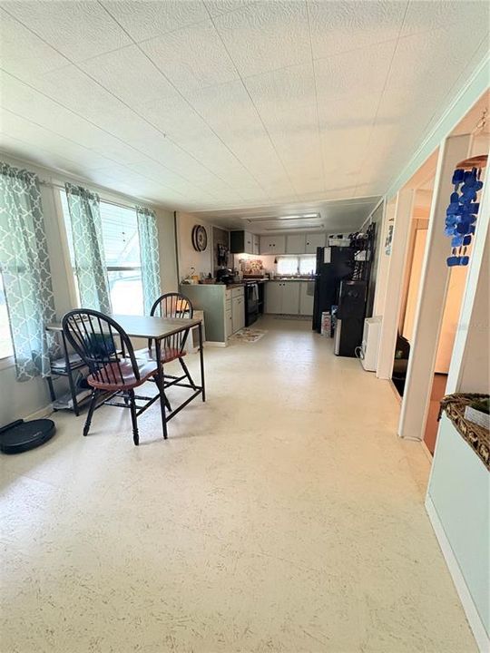 For Sale: $87,000 (2 beds, 1 baths, 1107 Square Feet)