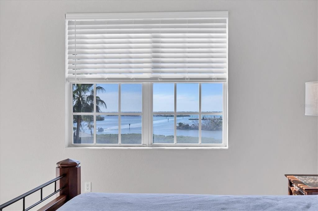 待售: $730,000 (3 贝兹, 2 浴室, 1701 平方英尺)