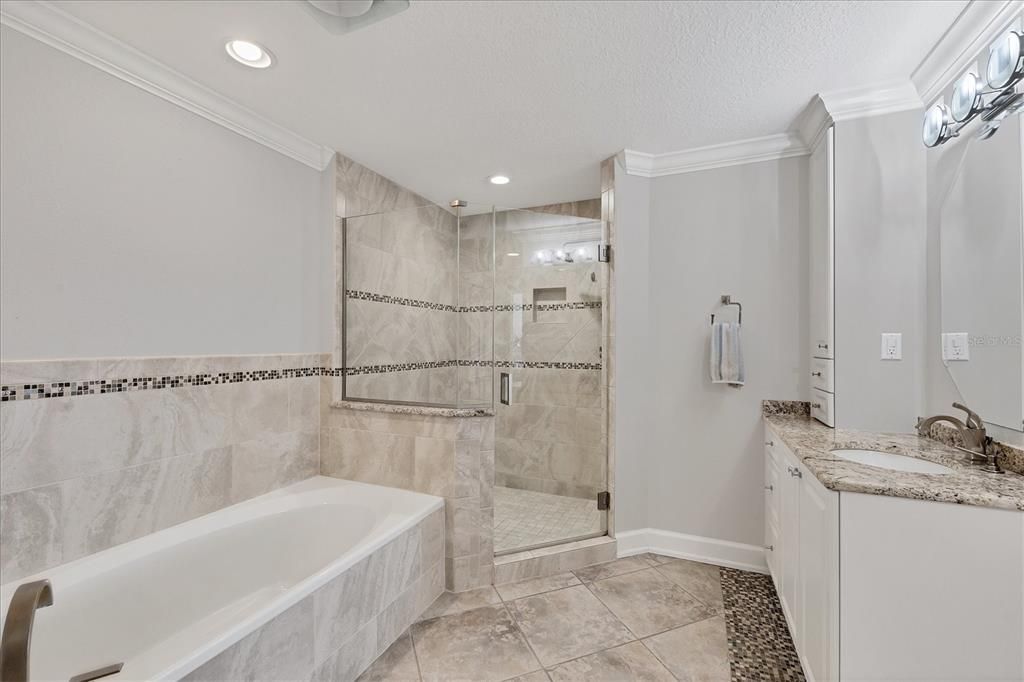 待售: $730,000 (3 贝兹, 2 浴室, 1701 平方英尺)