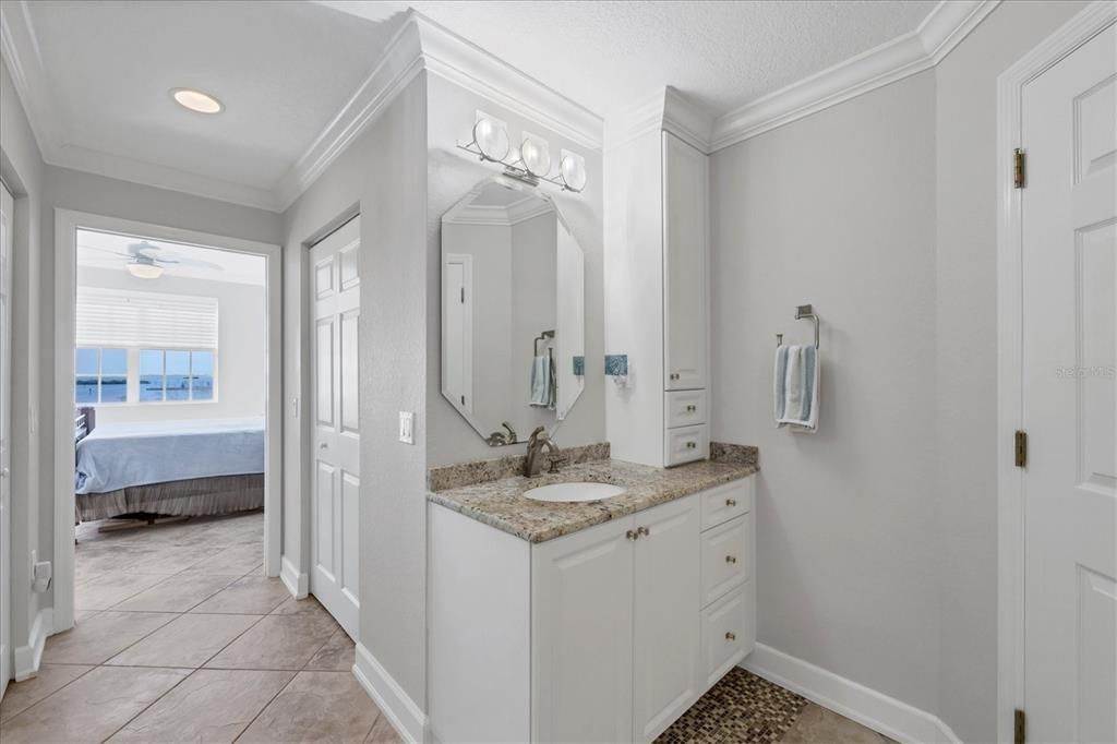 待售: $730,000 (3 贝兹, 2 浴室, 1701 平方英尺)