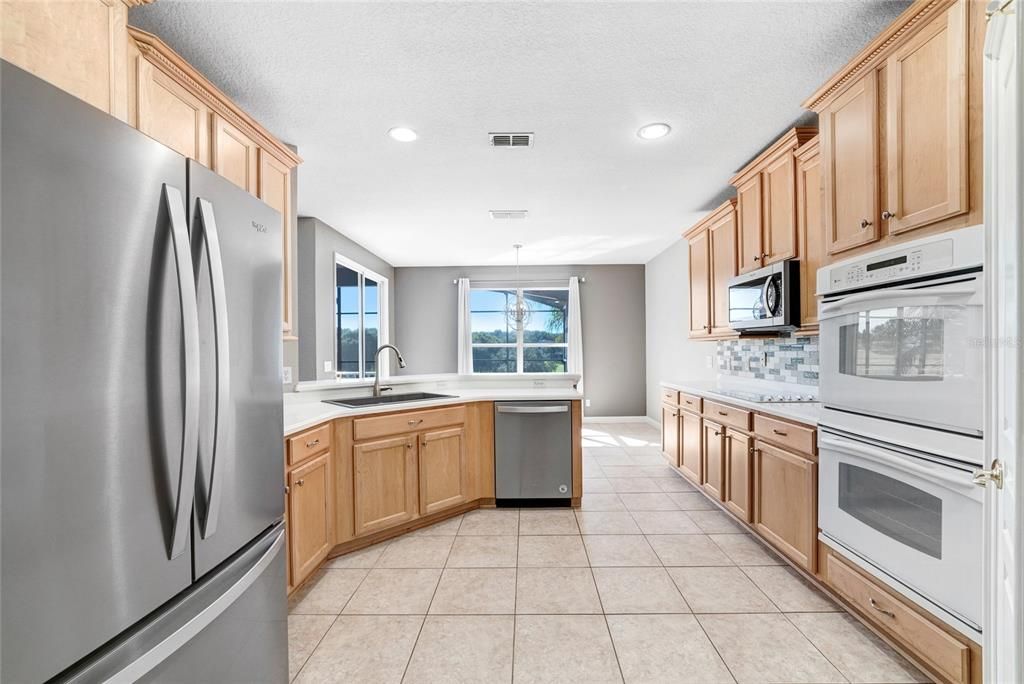 Active With Contract: $679,000 (4 beds, 3 baths, 4846 Square Feet)