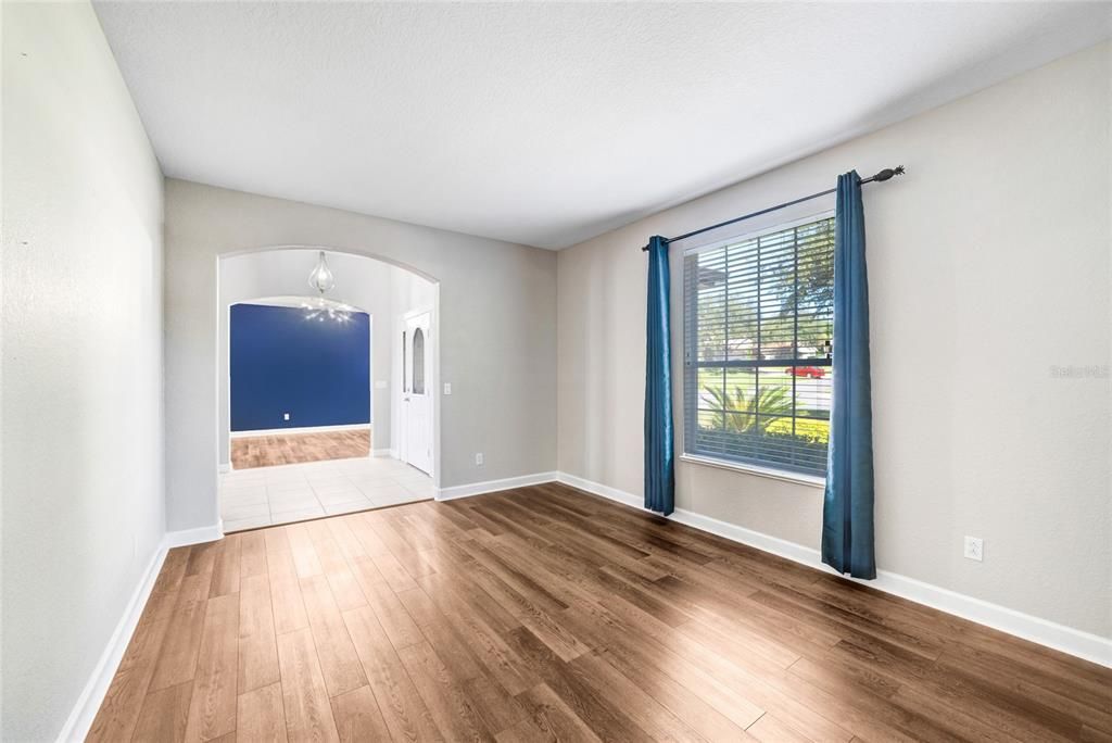 Active With Contract: $679,000 (4 beds, 3 baths, 4846 Square Feet)