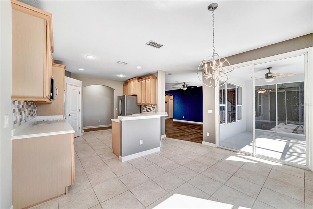 Active With Contract: $679,000 (4 beds, 3 baths, 4846 Square Feet)