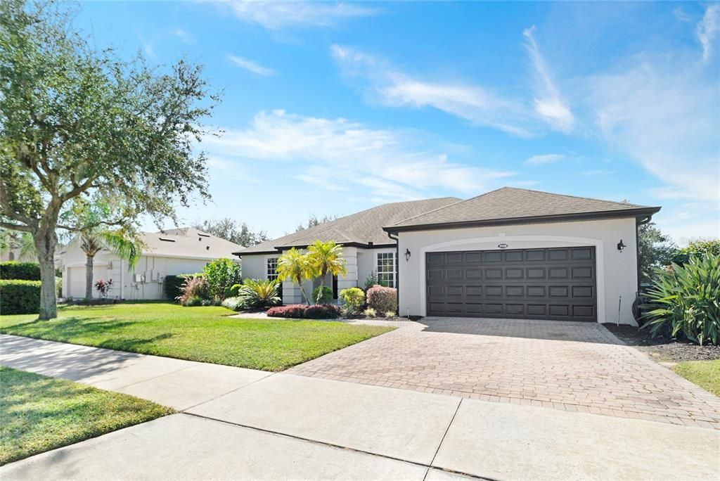 Active With Contract: $679,000 (4 beds, 3 baths, 4846 Square Feet)