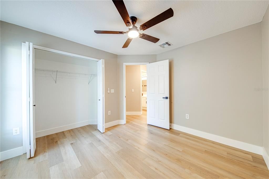 En Venta: $279,900 (3 camas, 2 baños, 1421 Pies cuadrados)