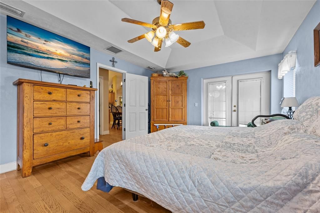 待售: $624,000 (3 贝兹, 2 浴室, 2065 平方英尺)