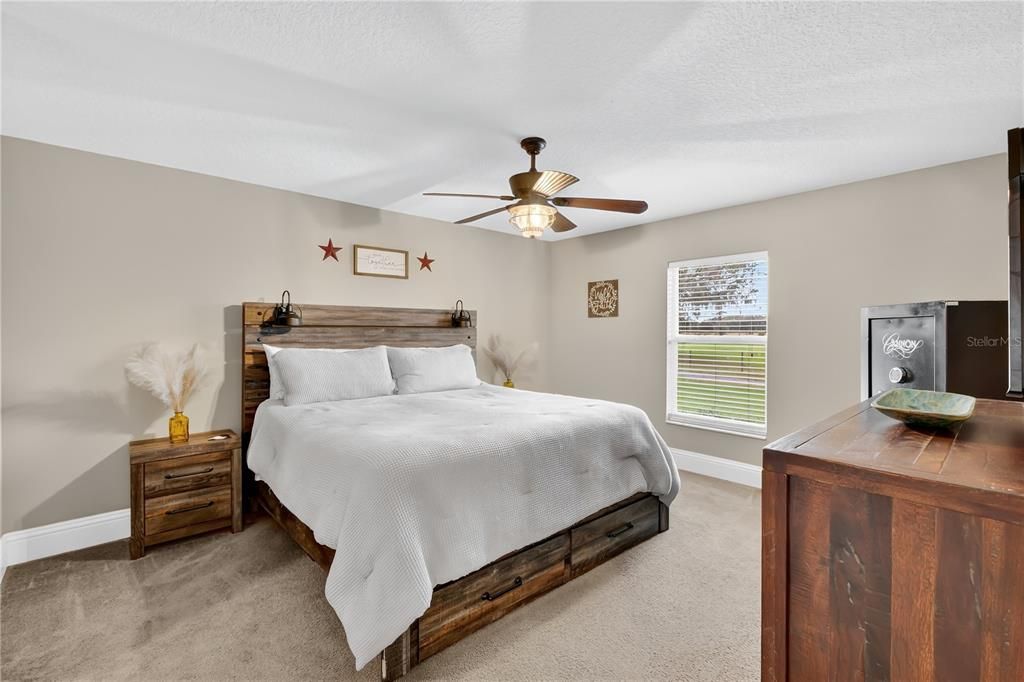 待售: $850,000 (4 贝兹, 3 浴室, 1980 平方英尺)