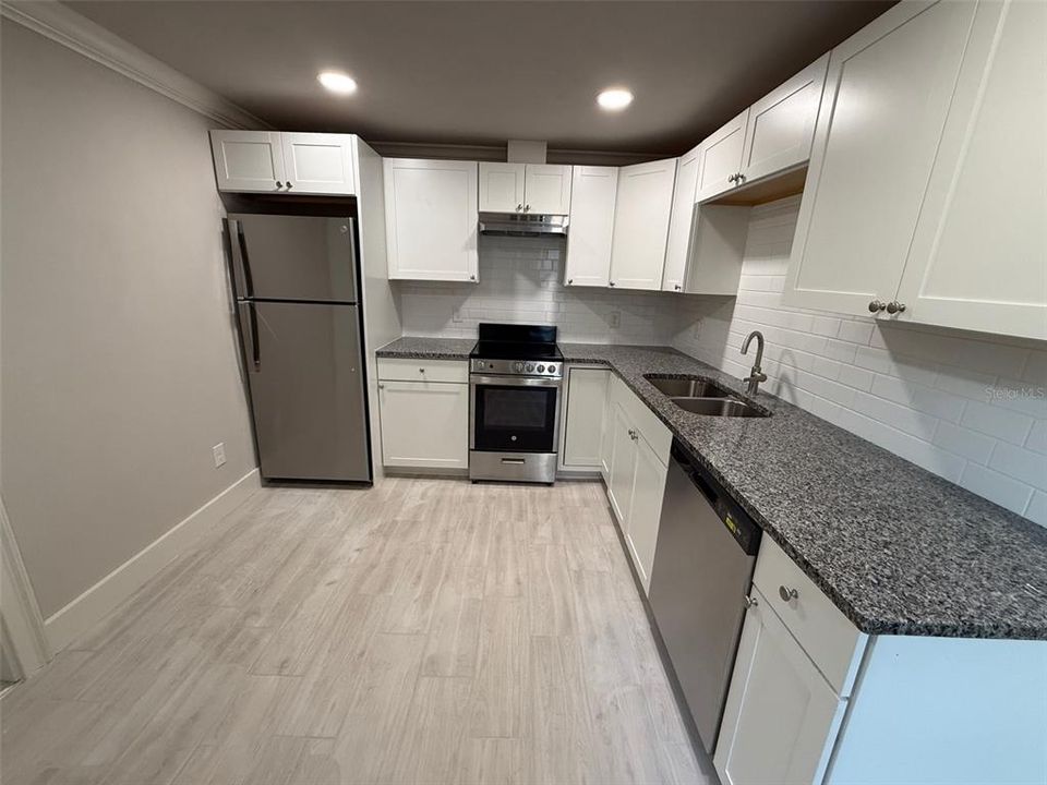 На продажу: $469,000 (4 спален, 3 ванн, 1751 Квадратных фут)