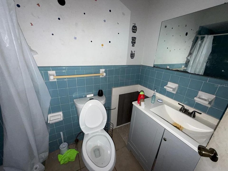 For Sale: $185,000 (3 beds, 2 baths, 1558 Square Feet)