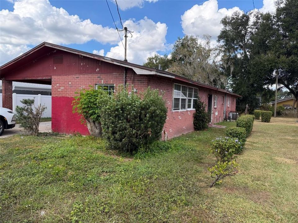 For Sale: $185,000 (3 beds, 2 baths, 1558 Square Feet)