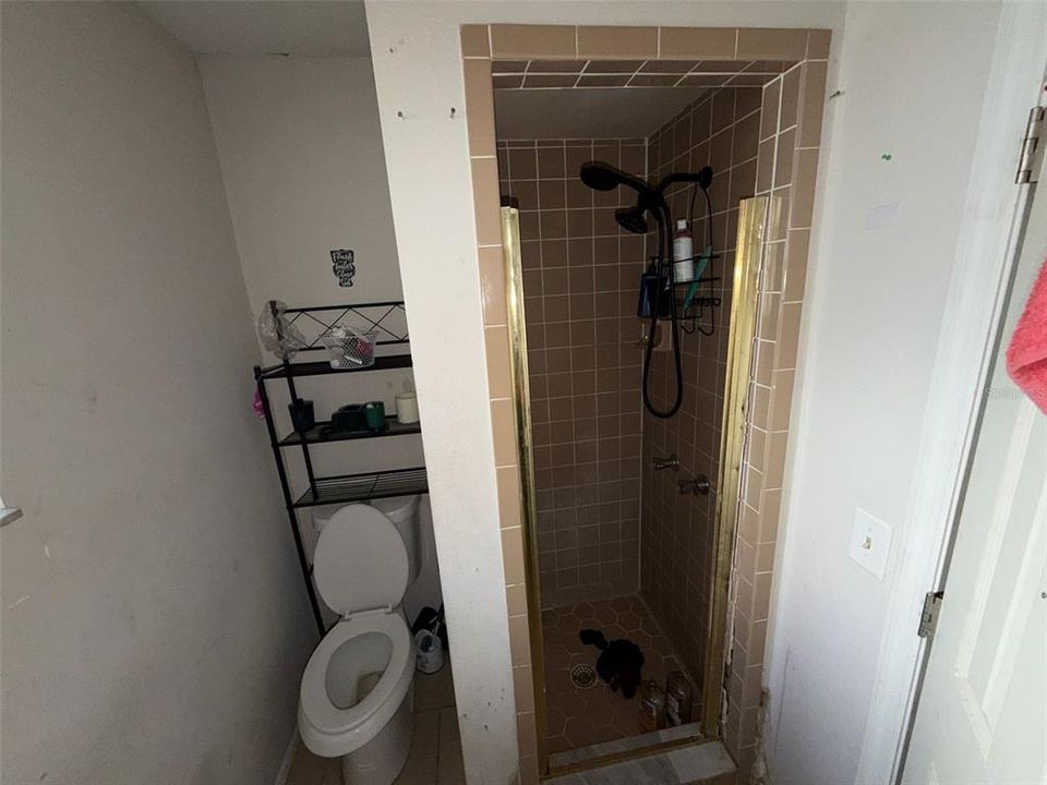 For Sale: $185,000 (3 beds, 2 baths, 1558 Square Feet)