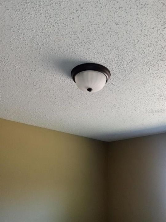 For Sale: $185,000 (3 beds, 2 baths, 1558 Square Feet)