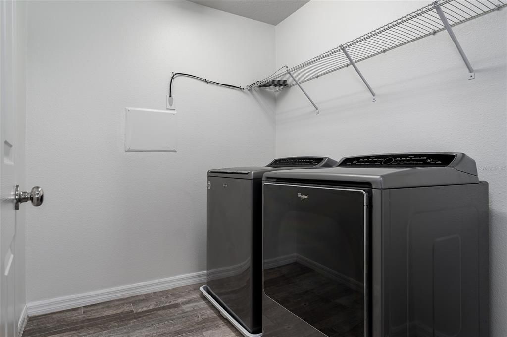 待售: $549,500 (4 贝兹, 2 浴室, 3211 平方英尺)